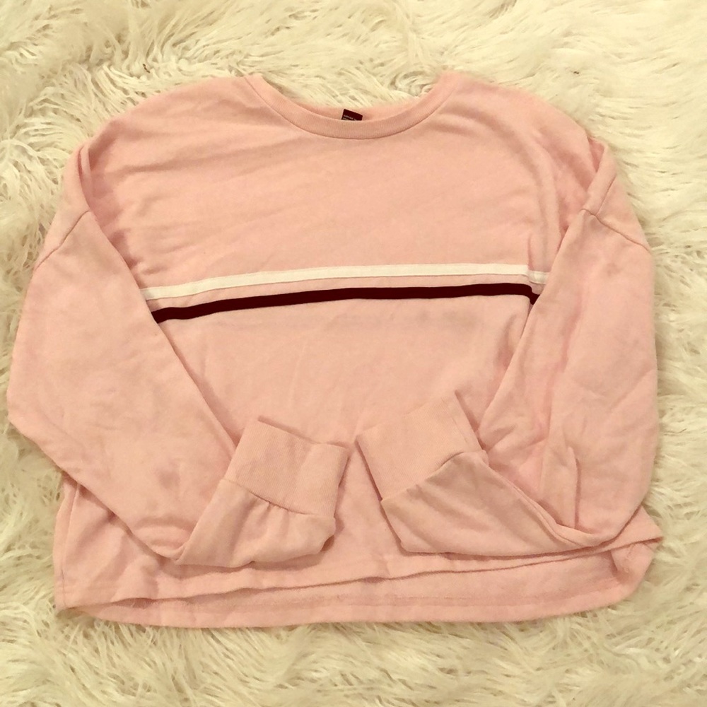 Forever 21 Pink Cropped Sweatshirt